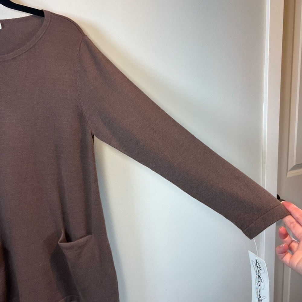 Lulu-B Tunic Sweater Shirt Brown Front Pockets Lightweight Neutral NEW Sz Medium - Picture 4 of 14
